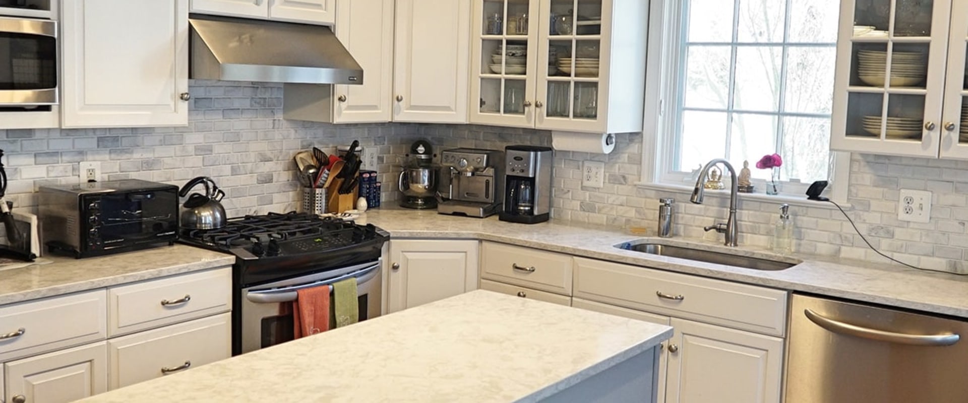 Average Labor Costs for Kitchen Remodeling Contractors